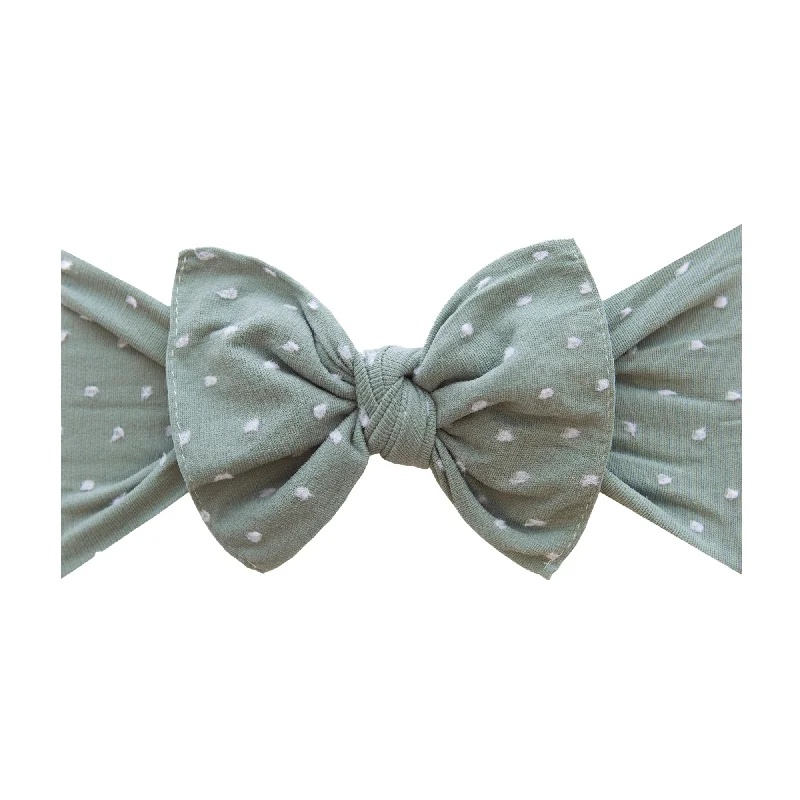 PATTERNED SHABBY KNOT: sage dot